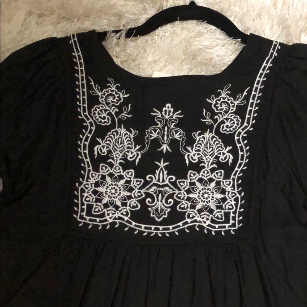 Dress - Picture 3 of 4